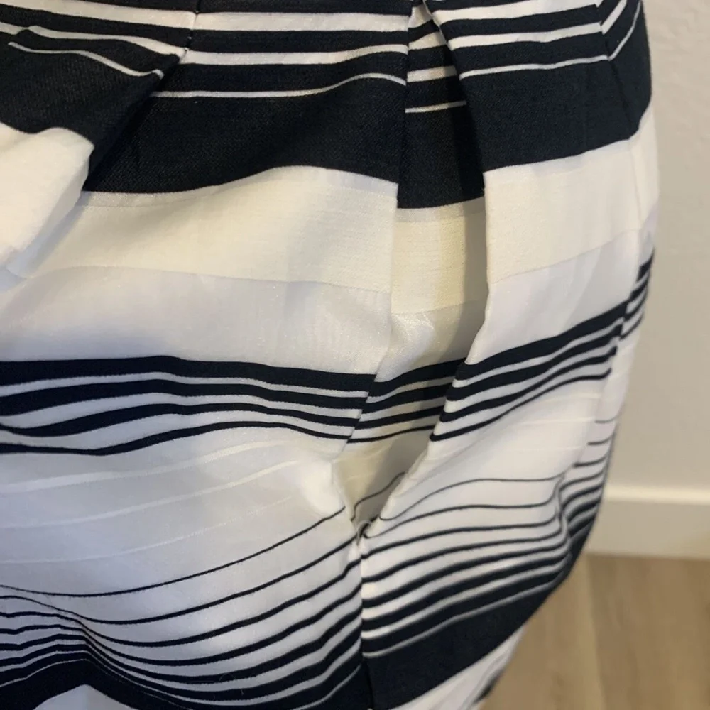 White House Black Market Striped Strapless Party Sun Dress Women's Size 2 - Picture 9 of 14